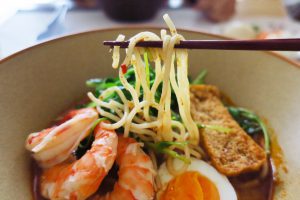 世界一おいしいラクサ・ヌードル リフトアップ