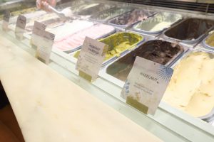 BIRDS OF PARADISEのジェラートショーケース（ジュエル）