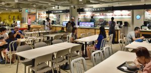 シンガポール タングリンフードホール 様子