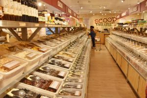 Scoop Wholefoods タングリンモール店内観
