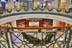 シンガポール タングリンモール 内観（吹き抜け）2