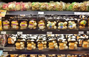 シンガポール　スーパーグルメ　マッシュルーム