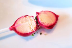 MO Bar アフタヌーンティー鮭味の何か