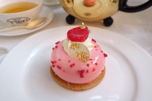 TWGのフランボワーズローズケーキ